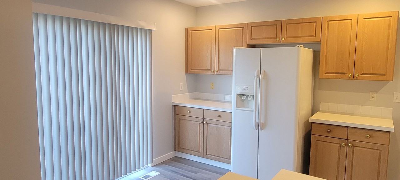 1807 62nd Court Southeast - Photo 4 of 19