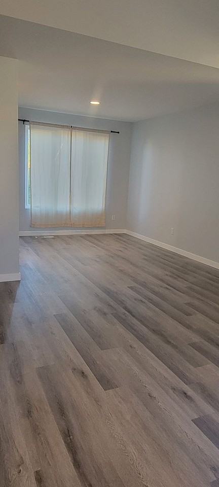 1807 62nd Court Southeast - Photo 7 of 19