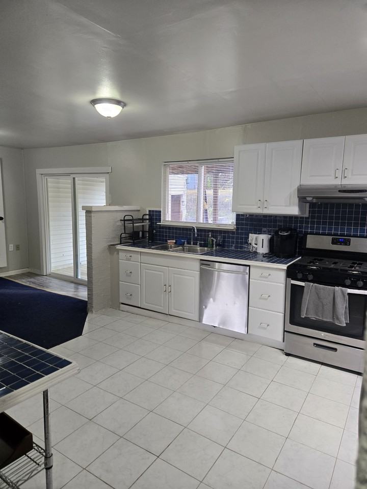 1062 Aquetuck Rd #NA - Photo 2 of 16