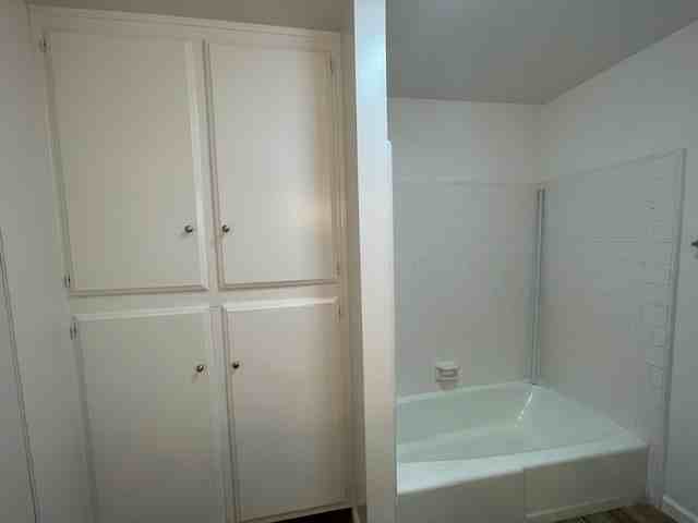 4201 California Ave - Photo 4 of 12