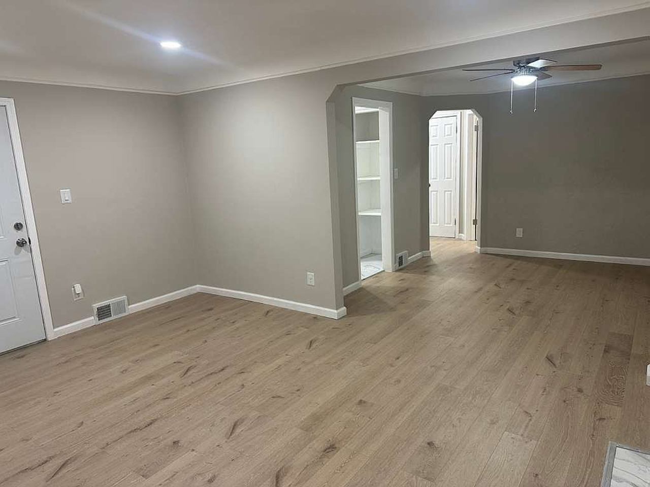 14301 Montrose St #1 - Photo 4 of 16