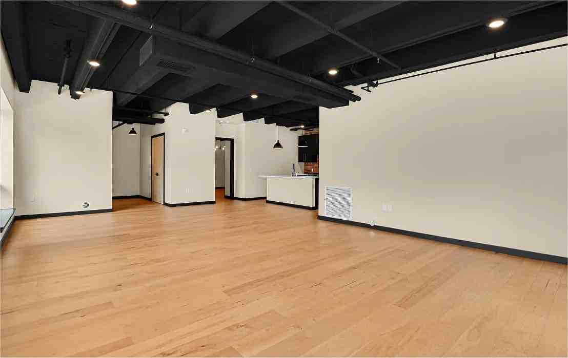 20 Boulder Crescent St #201 - Photo 5 of 8