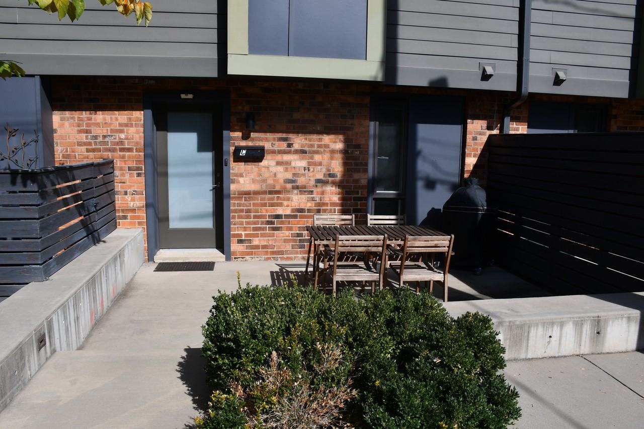 630 Park Street #C - Photo 2 of 8