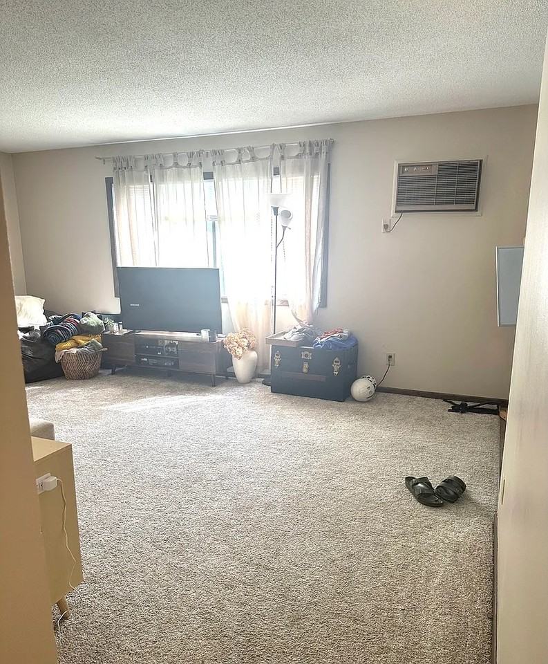 108 5th Street North #2 - Photo 3 of 6