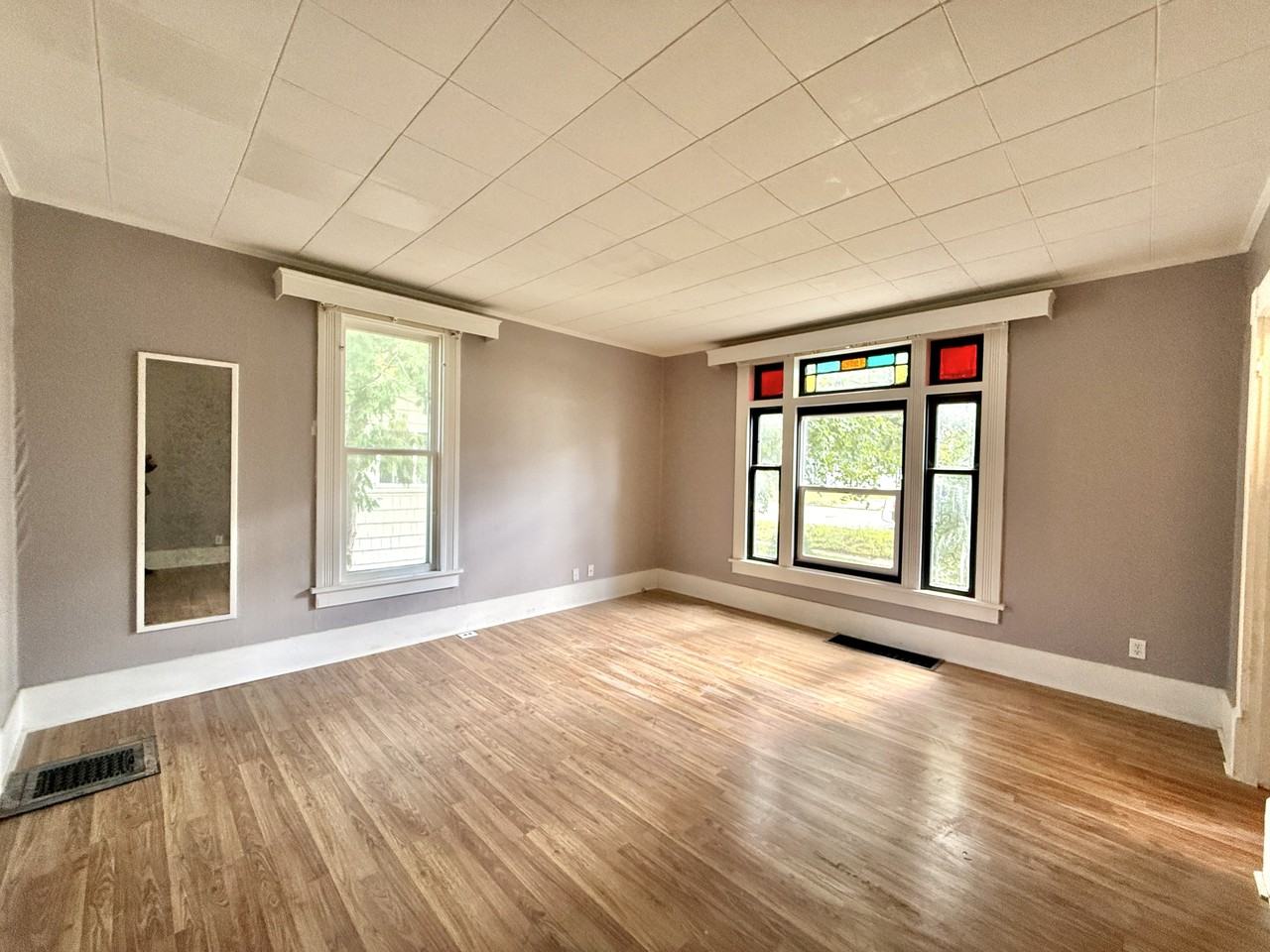 210 E Washington St #1 - Photo 2 of 10
