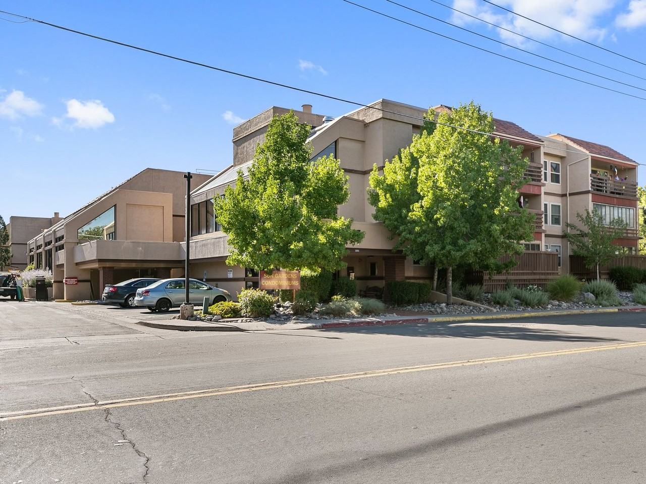 3095 Lakeside Drive #305 - Photo 3 of 32