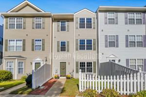 featured image of 10 Ironstone Ct #E