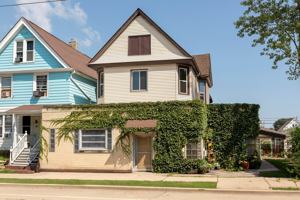 featured image of 818 Milwaukee Avenue