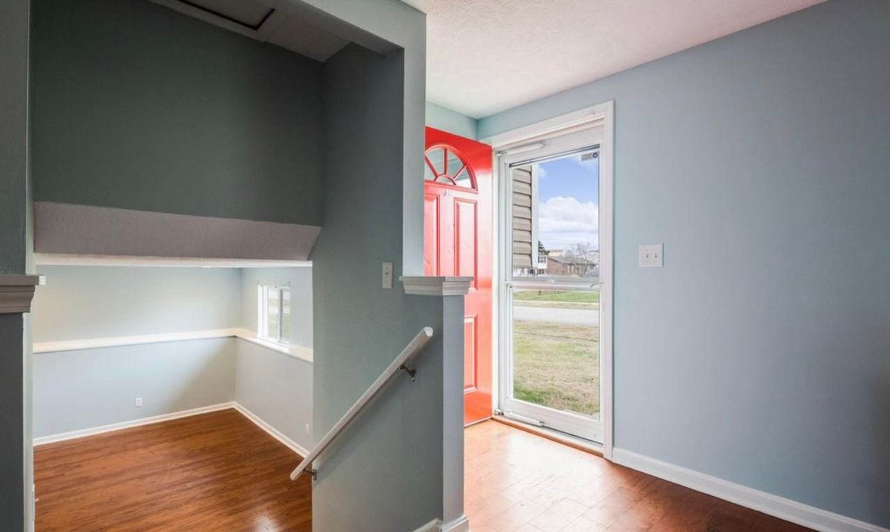 5402 Hasbrook Dr - Photo 2 of 18