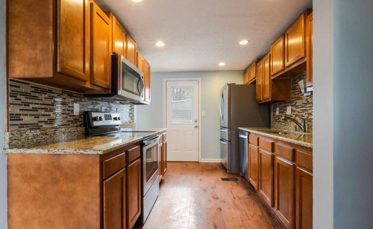 5402 Hasbrook Dr - Photo 5 of 18