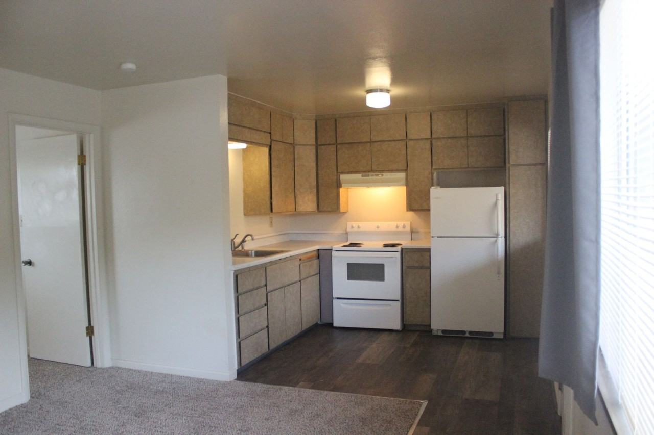 130 Chism Street 1-10 - Photo 5 of 8