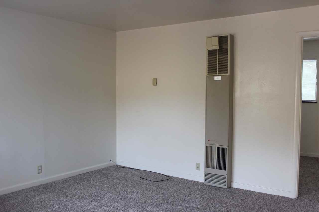 130 Chism Street 1-10 - Photo 6 of 8