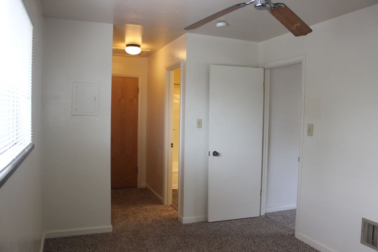 130 Chism Street 1-10 - Photo 7 of 8