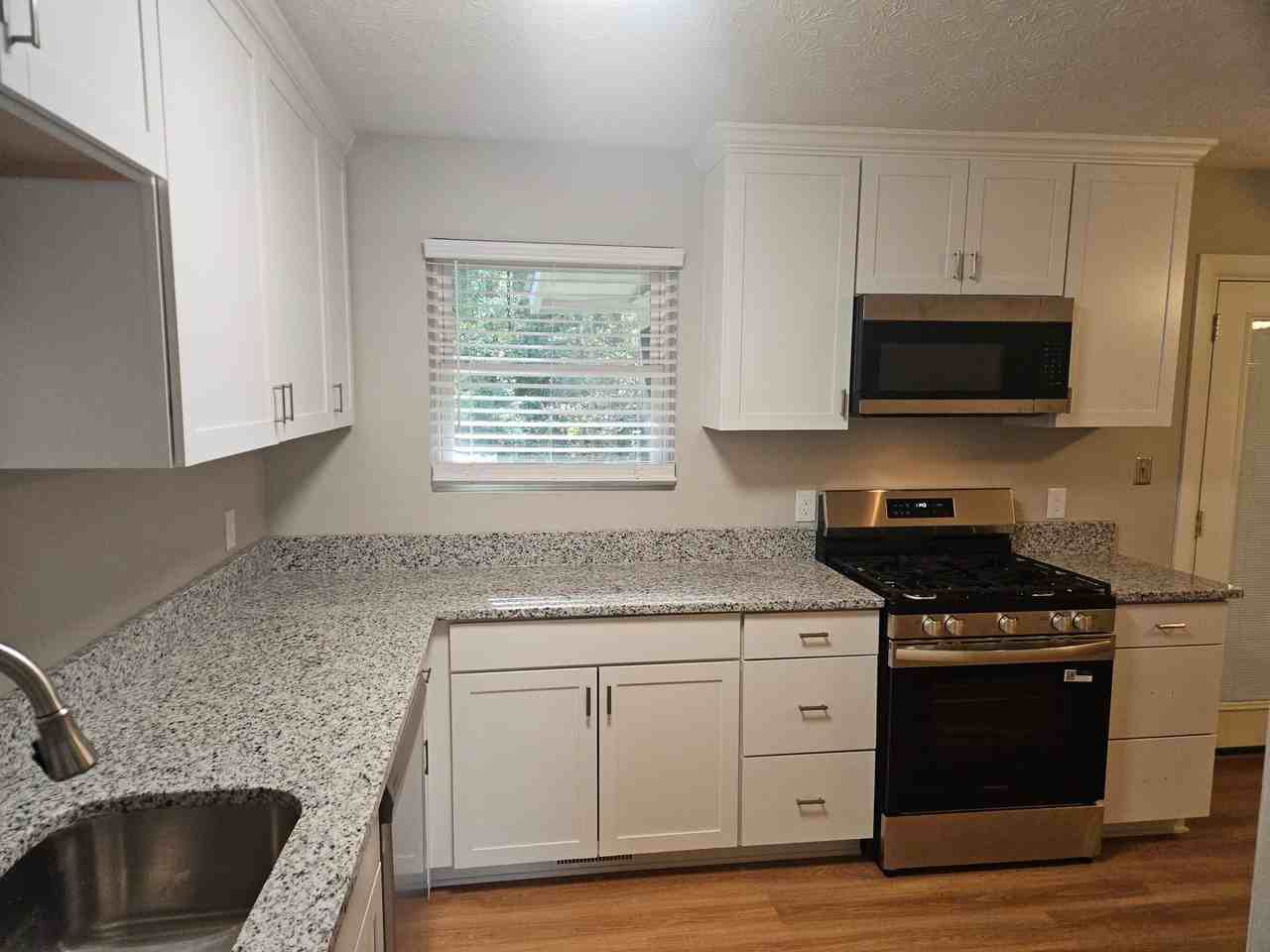 50 Overbrook Dr Se - Photo 5 of 14