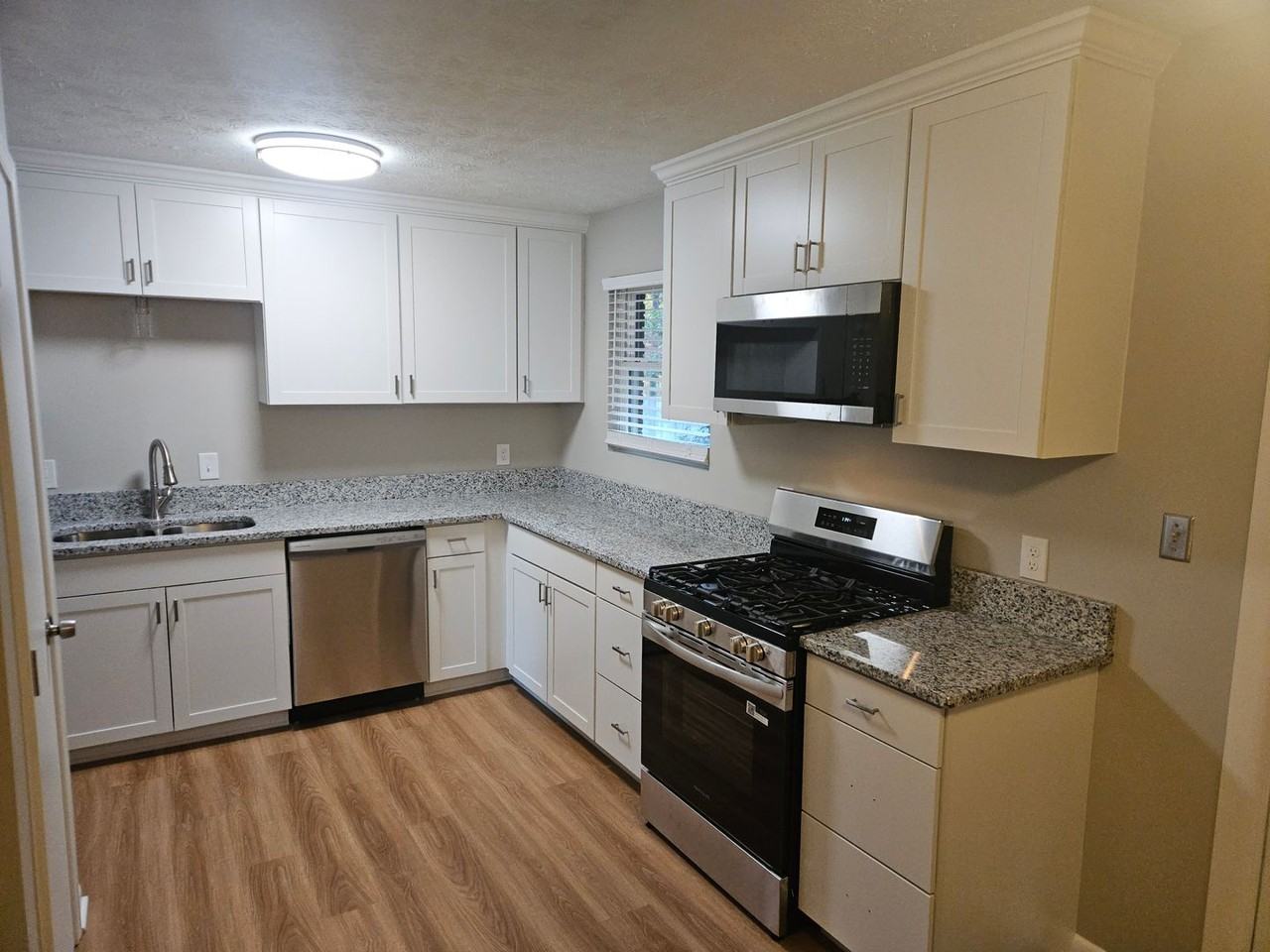 50 Overbrook Dr Se - Photo 7 of 14