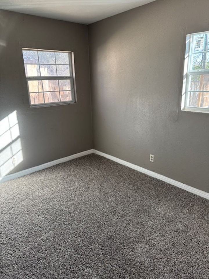 2710 E 3rd St - Photo 6 of 8