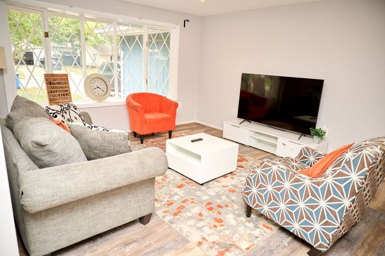 1314 Harwich Dr - Photo 5 of 33