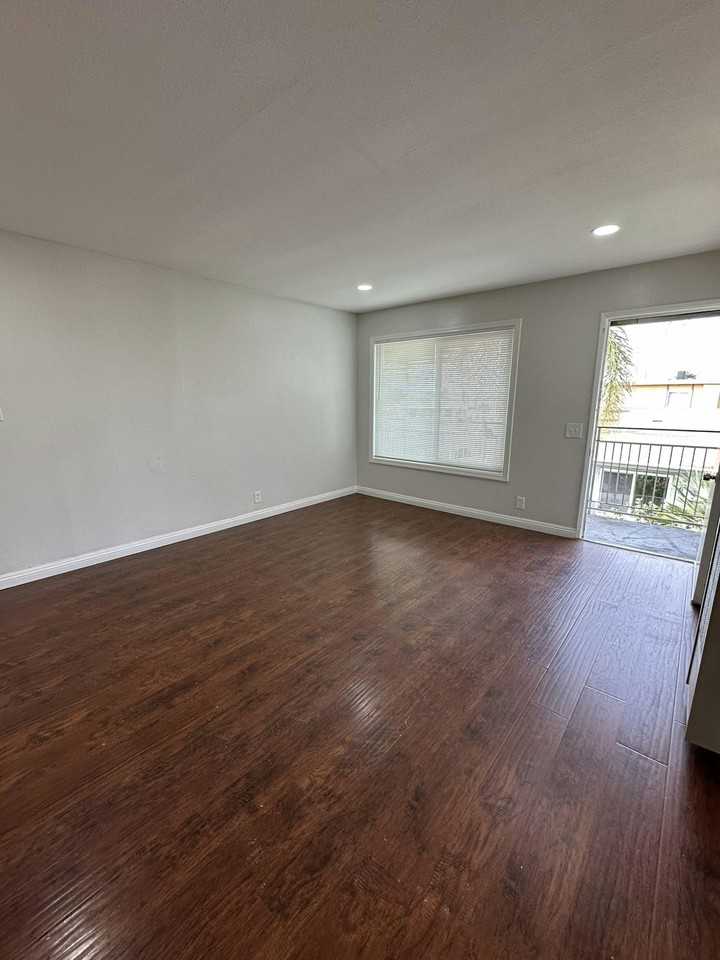 22877 Adrienne Avenue, Unit 12 - Photo 5 of 9