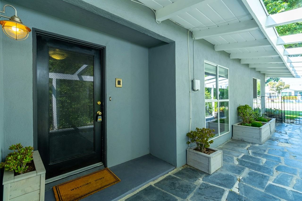 5652 Fallbrook Avenue - Photo 2 of 25