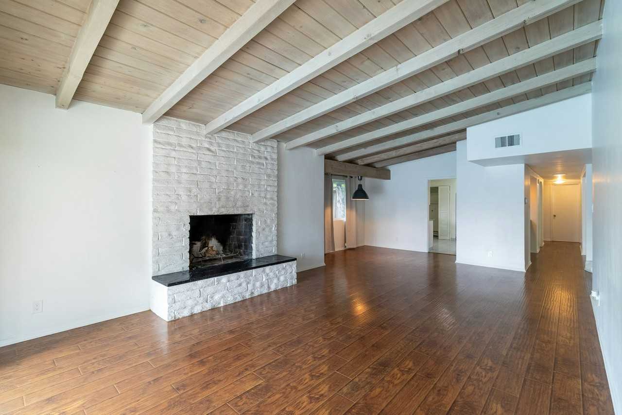 5652 Fallbrook Avenue - Photo 4 of 25