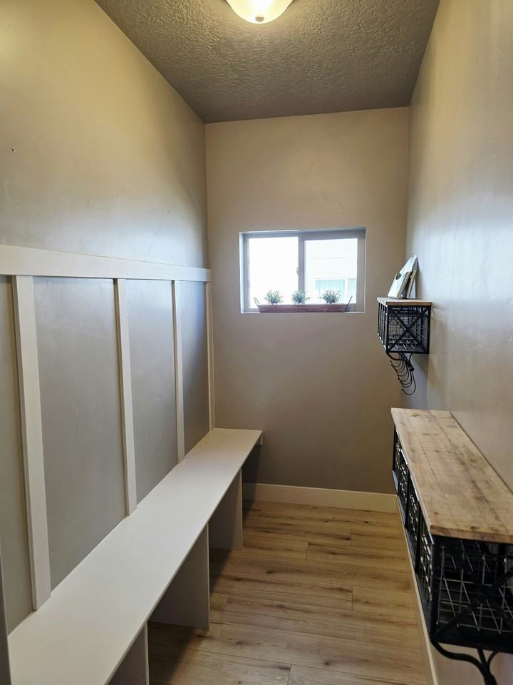 9051 North Clubhouse Lane - Photo 7 of 33