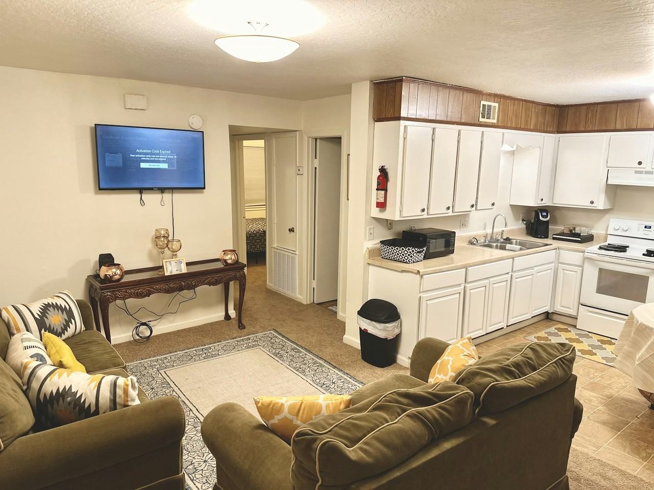 4 Eatonville Rd, Unit 4 - Photo 2 of 6