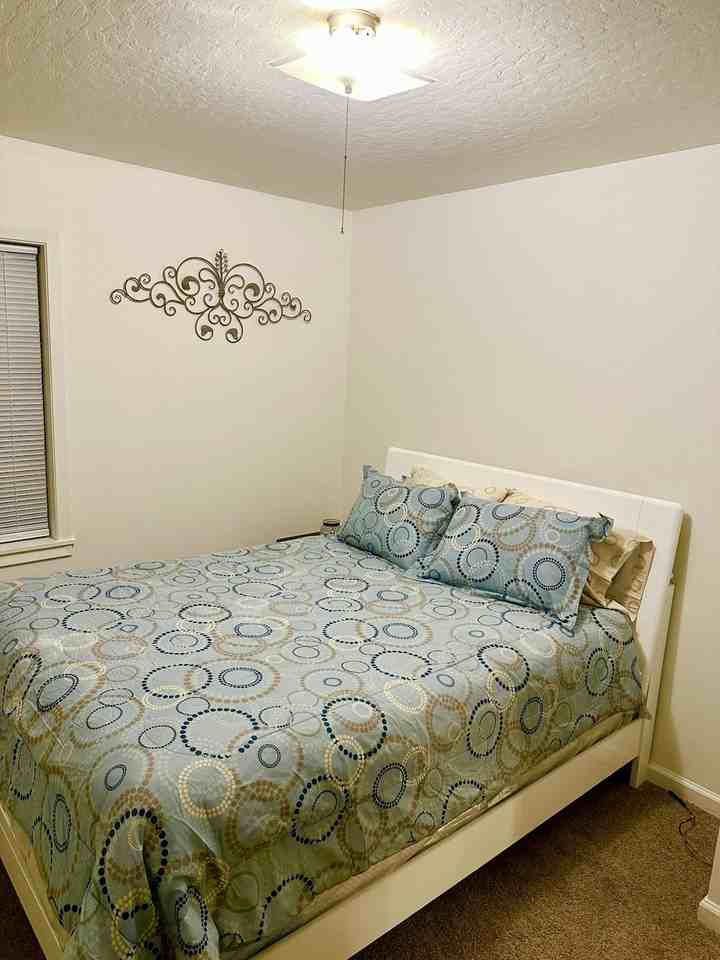 4 Eatonville Rd, Unit 4 - Photo 4 of 6