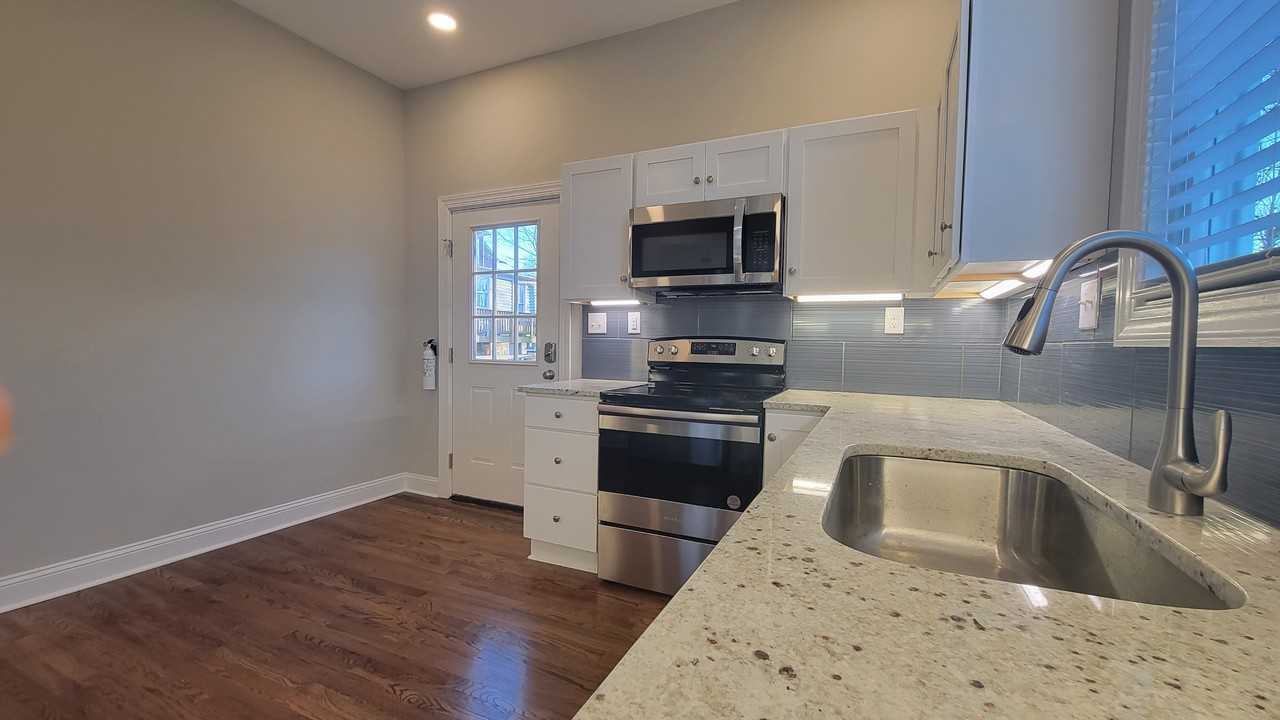 1317 Harrison St #NA - Photo 5 of 15