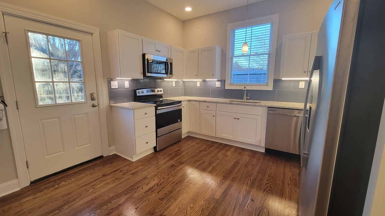 1317 Harrison St #NA - Photo 6 of 15