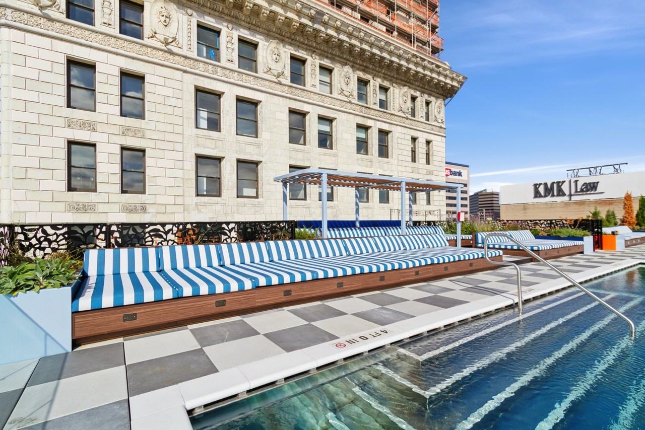 Sky Central - Photo 2 of 50