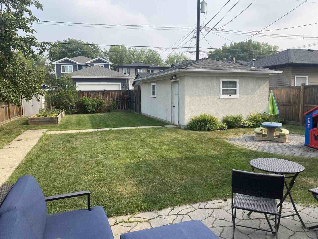 10834 64 Avenue NW - Photo 2 of 17