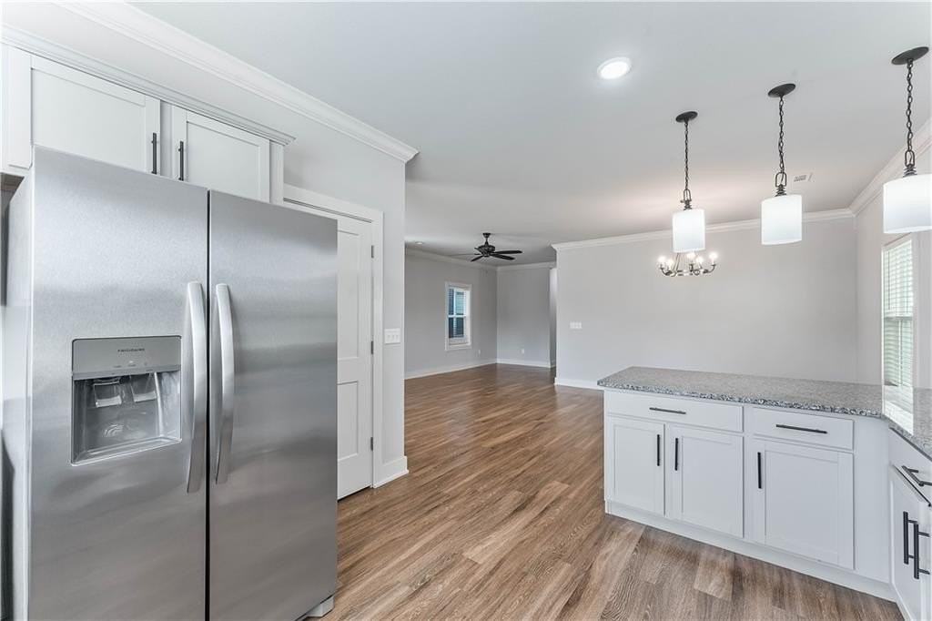 913 Ne Heights Ln - Photo 5 of 33