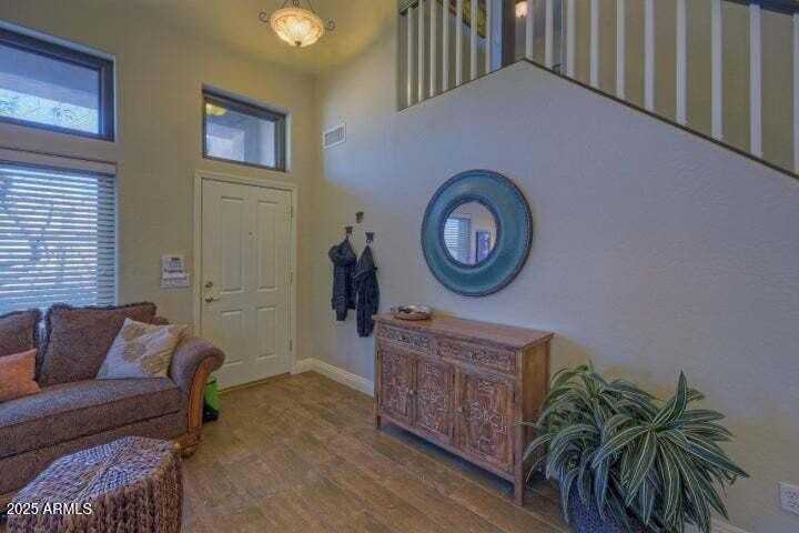 10429 E Hillery Dr - Photo 3 of 37