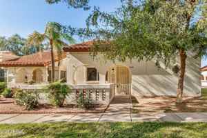 featured image of 5136 E Evergreen St #1053