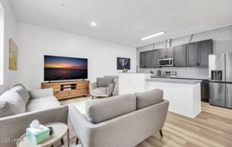 838 S Farmer Ave - Photo 1 of 1