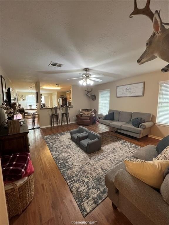 11349 N Dowling Rd - Photo 3 of 16