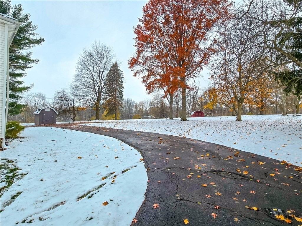 512 Bromley Rd - Photo 2 of 14