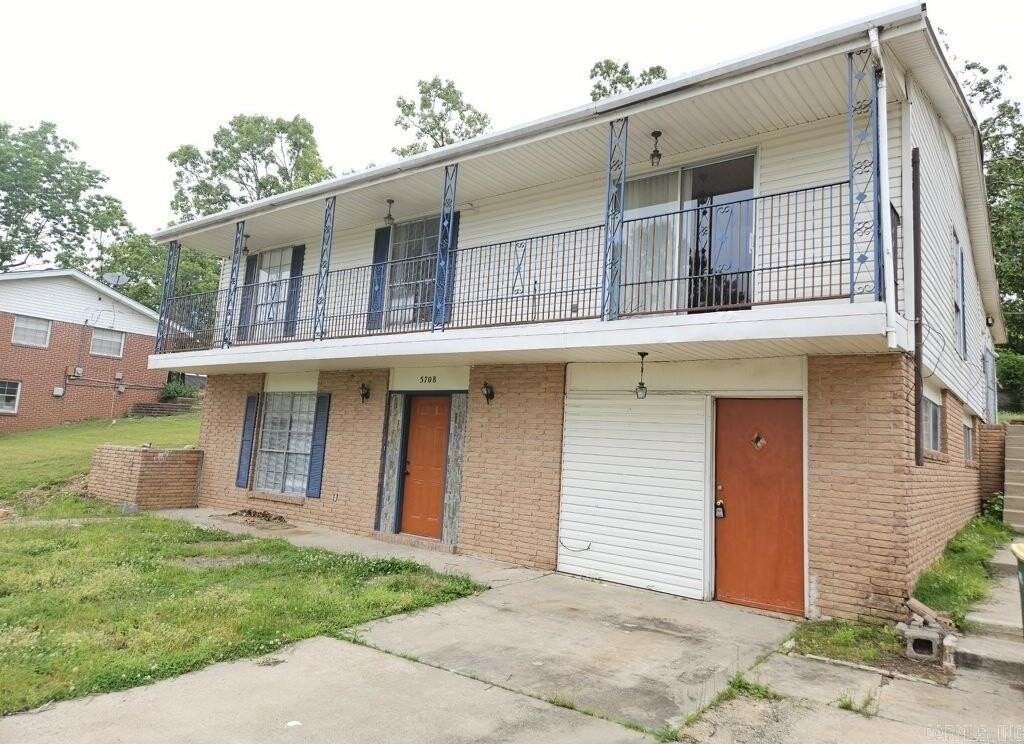 5708 Shamrock Dr - Photo 2 of 7