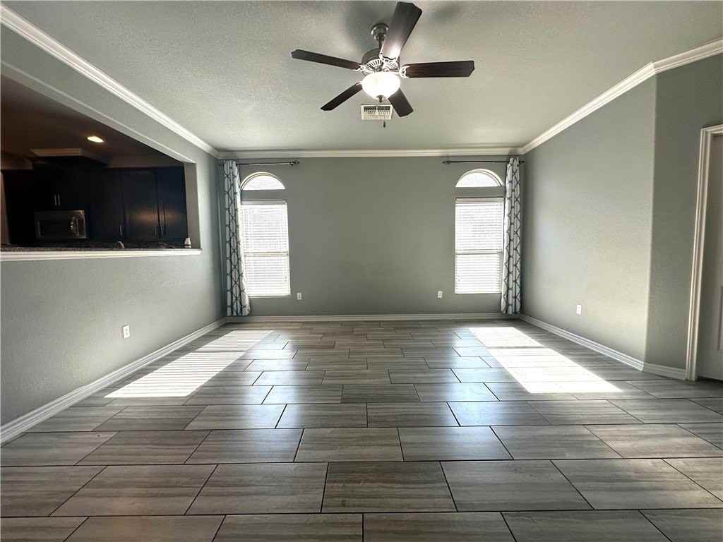 1017 Santa Catalina - Photo 3 of 32