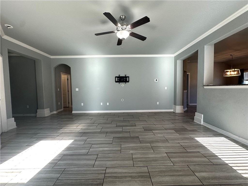 1017 Santa Catalina - Photo 6 of 32