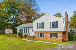 featured image of 810 Applegate Ct