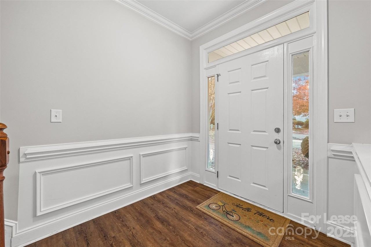 10139 Allison Taylor Ct - Photo 3 of 31