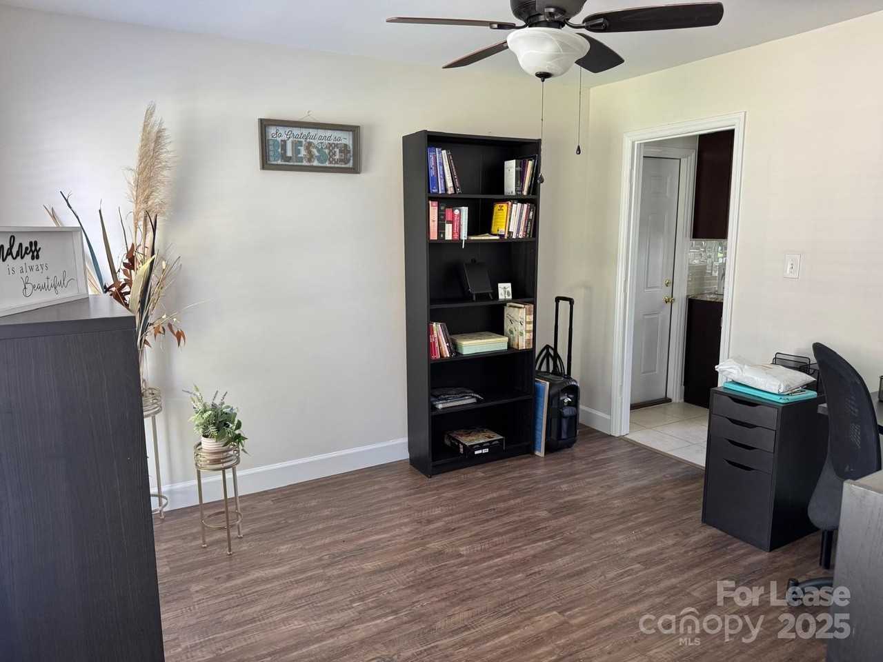 9507 Guernsey Court - Photo 7 of 22