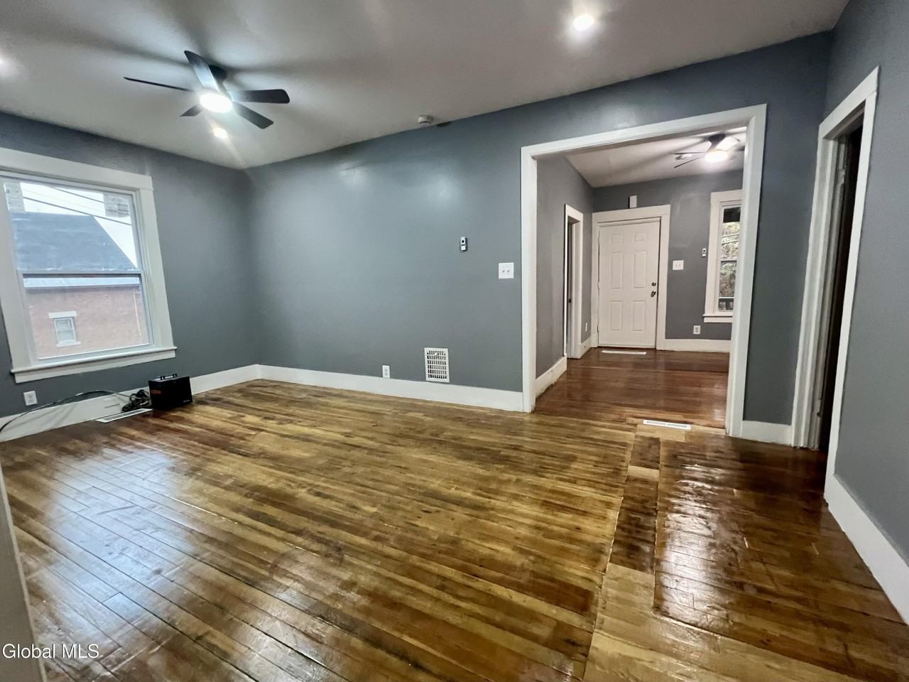 213 Vrooman Ave 1st Fl #1stFL - Photo 5 of 19