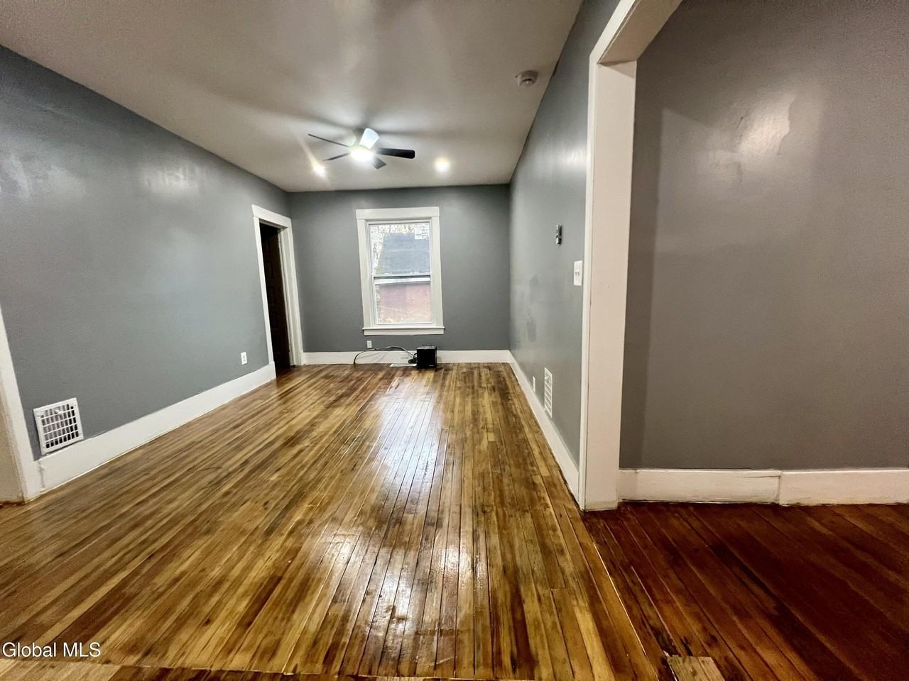 213 Vrooman Ave 1st Fl #1stFL - Photo 6 of 19