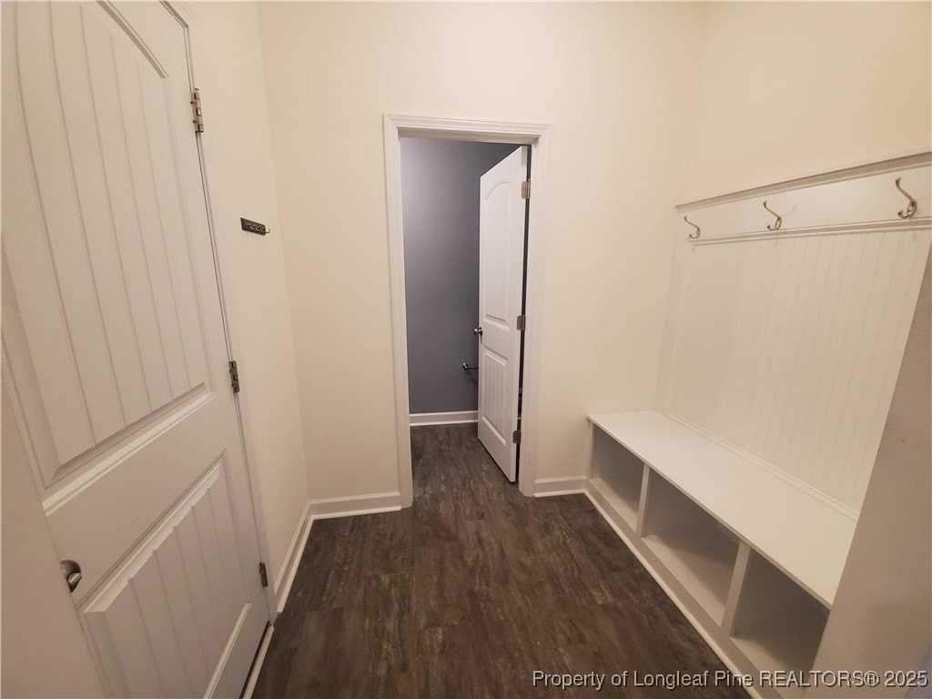 1717 Cherry Point Dr - Photo 5 of 31