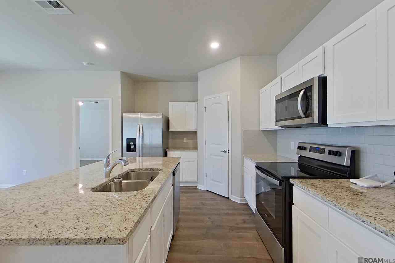 105 Santiago Court - Photo 7 of 18