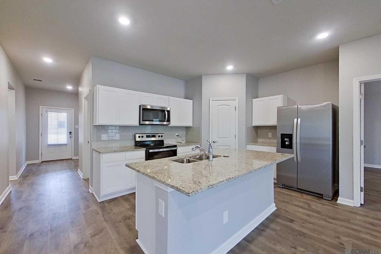 108 Yardley Ct - Photo 2 of 18