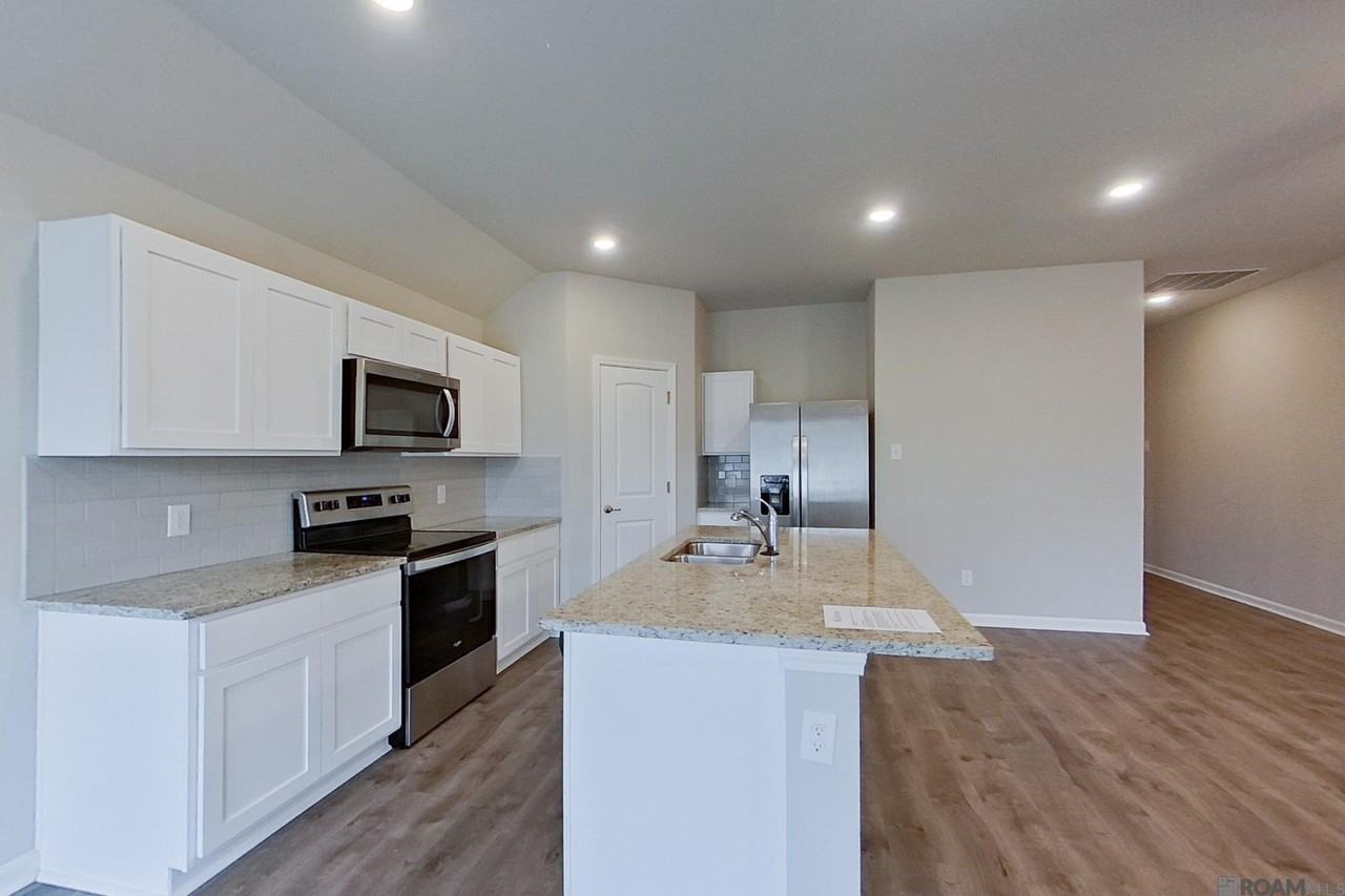 206 Yardley Court - Photo 2 of 17