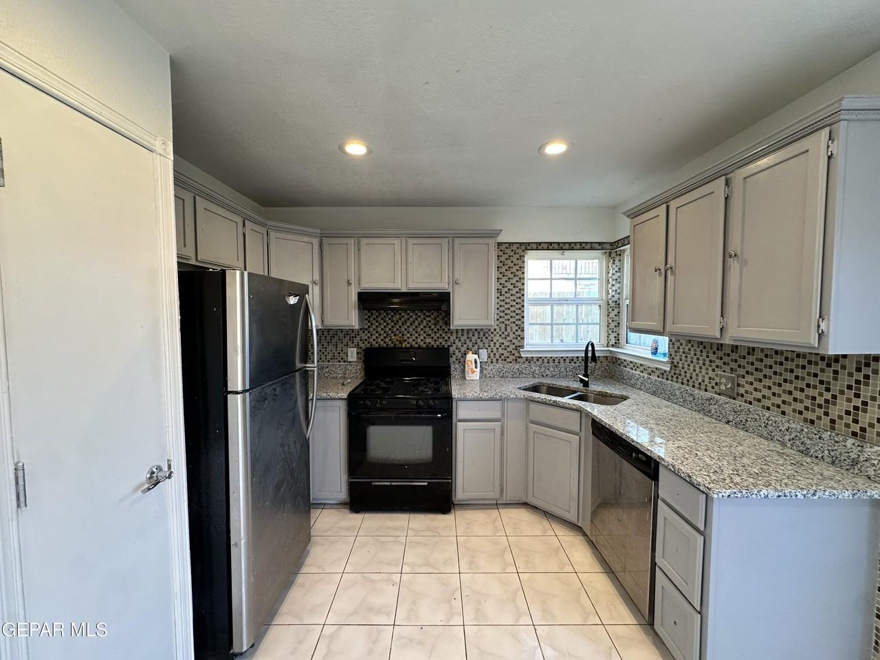 10960 Joe Di Maggio Circle - Photo 6 of 15